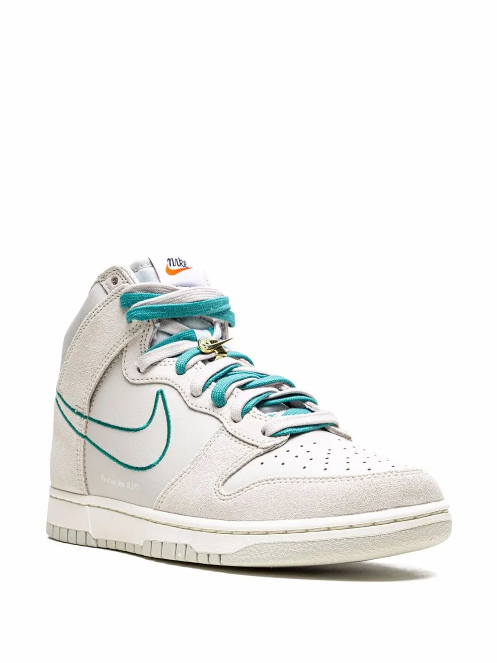 Nike Dunk High SE "First Use - Green Noise" sneakers