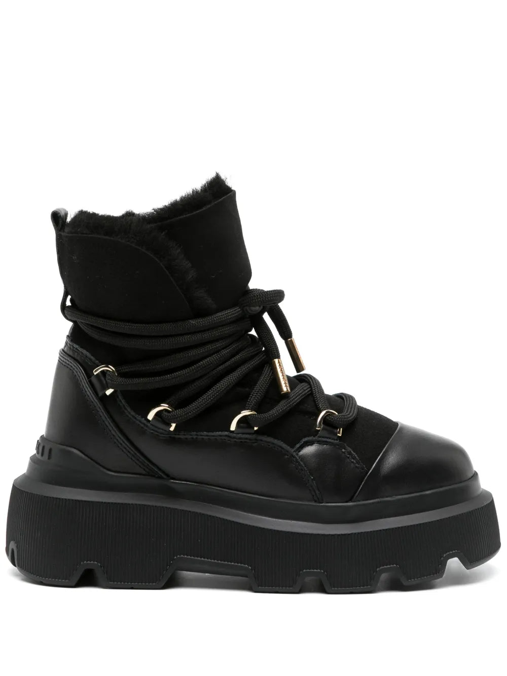 Inuikii Endurance Trekking lace-up boots