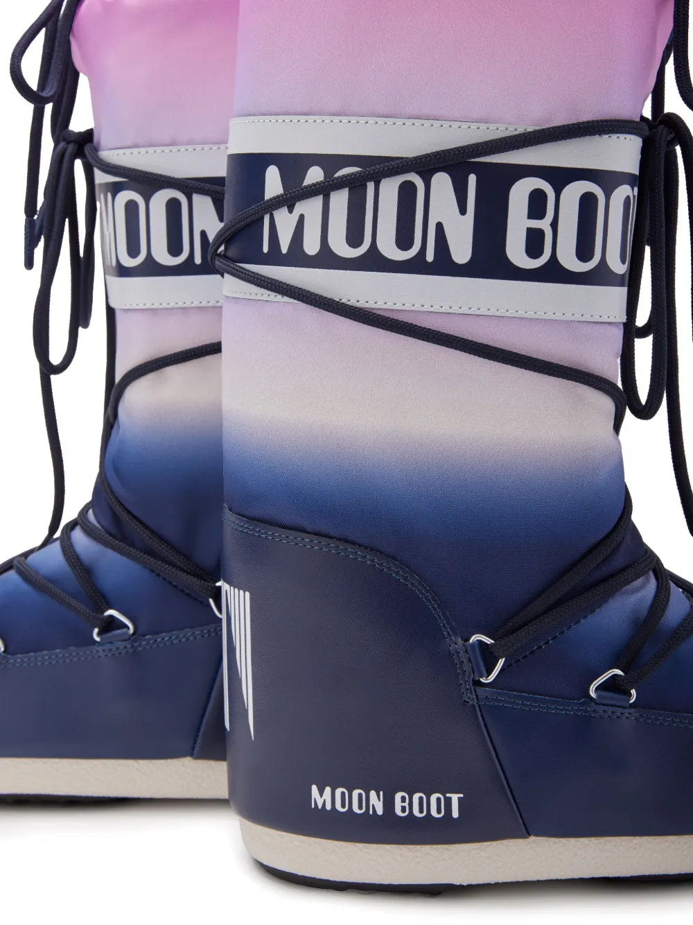 Moon Boot Icon gradient-effect boots