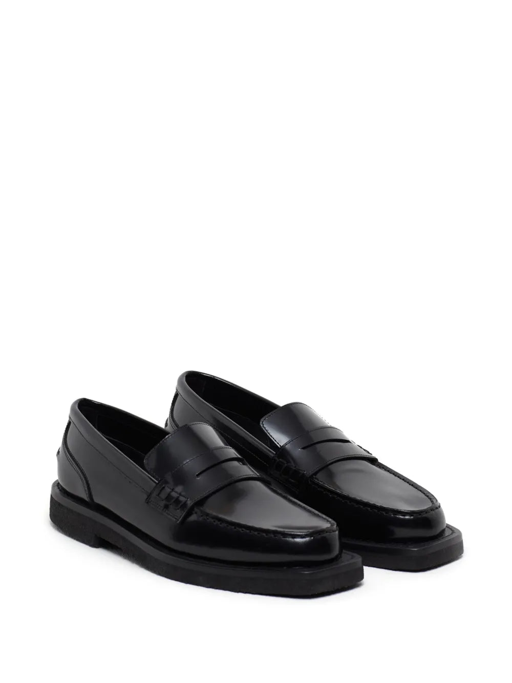 Closed leather loafers
