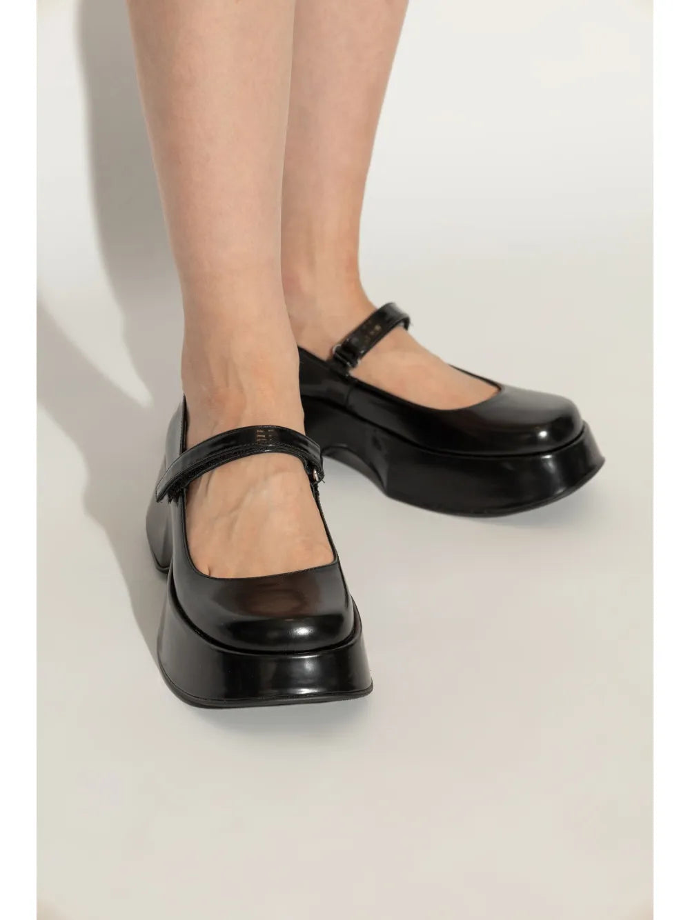 Vic Matie touch strap Mary Jane leather shoes