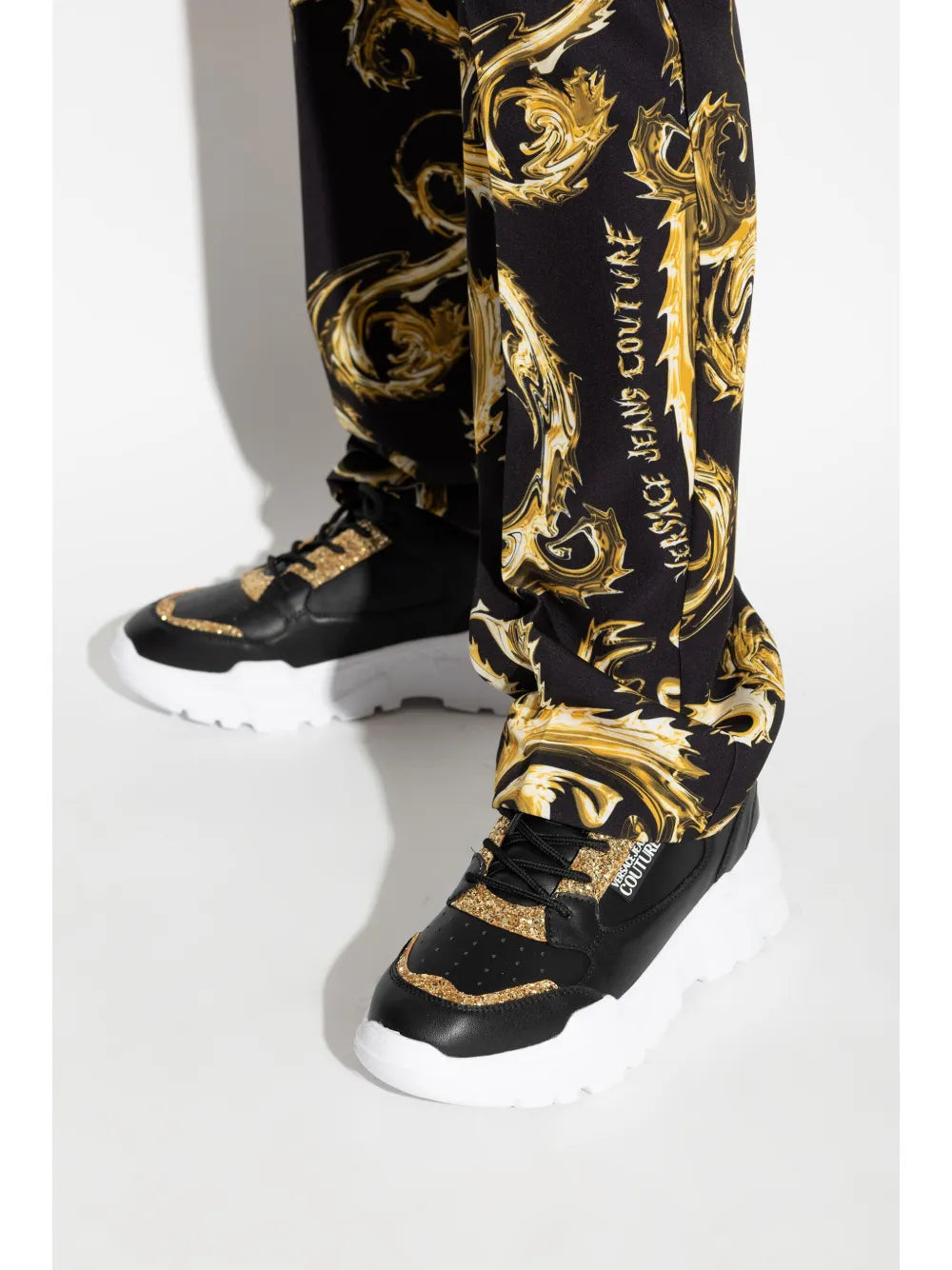 Versace Jeans Couture logo-patch glitter-detailing sneakers