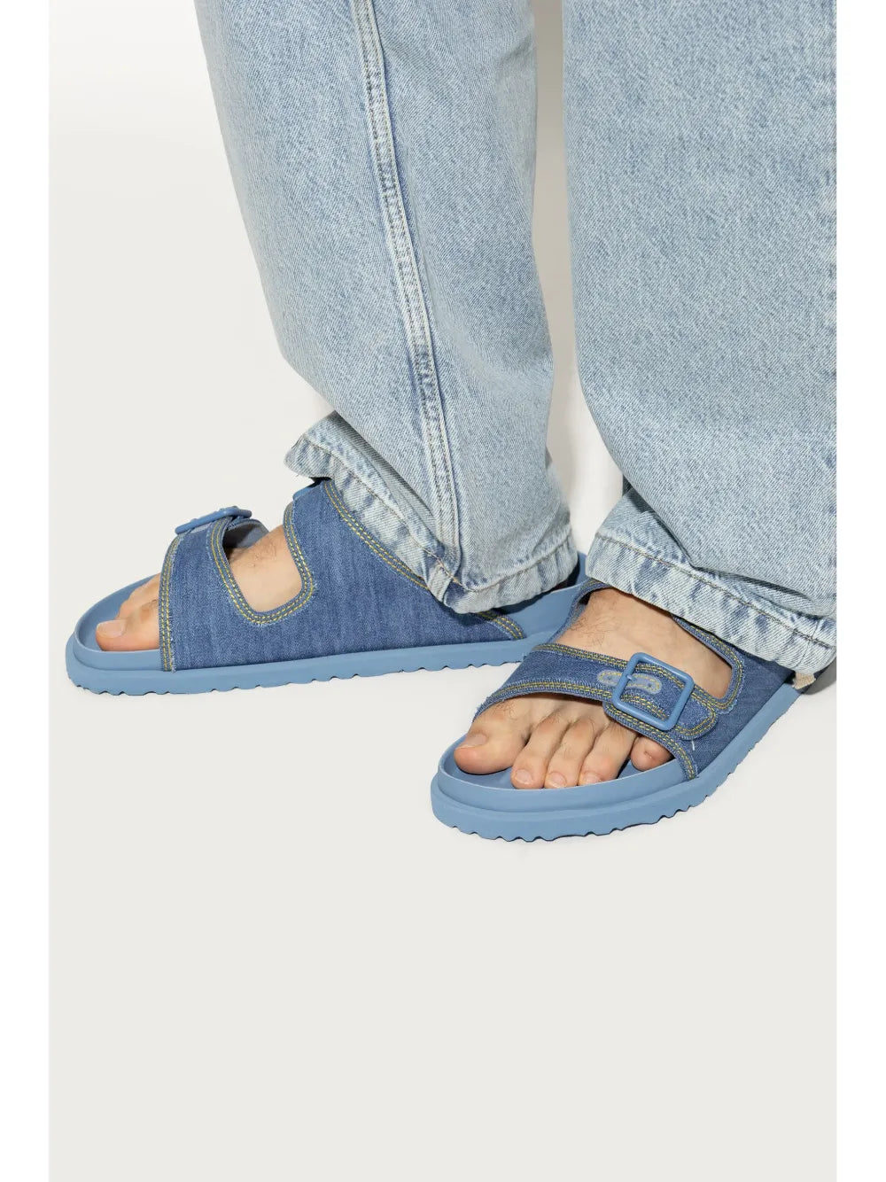 Birkenstock Arizona slides