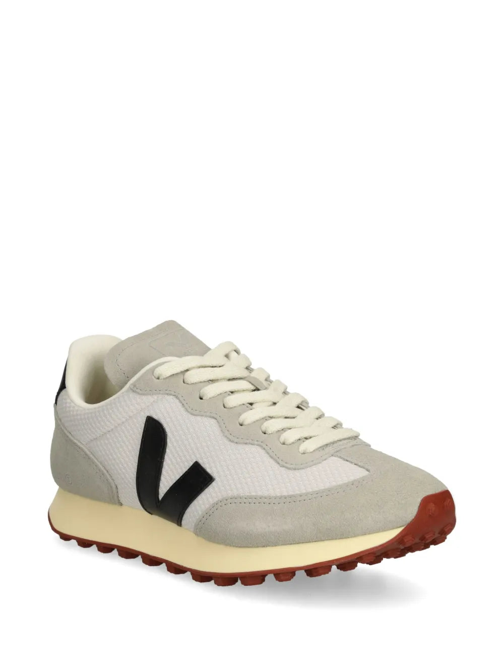 VEJA Rio Branco trainers