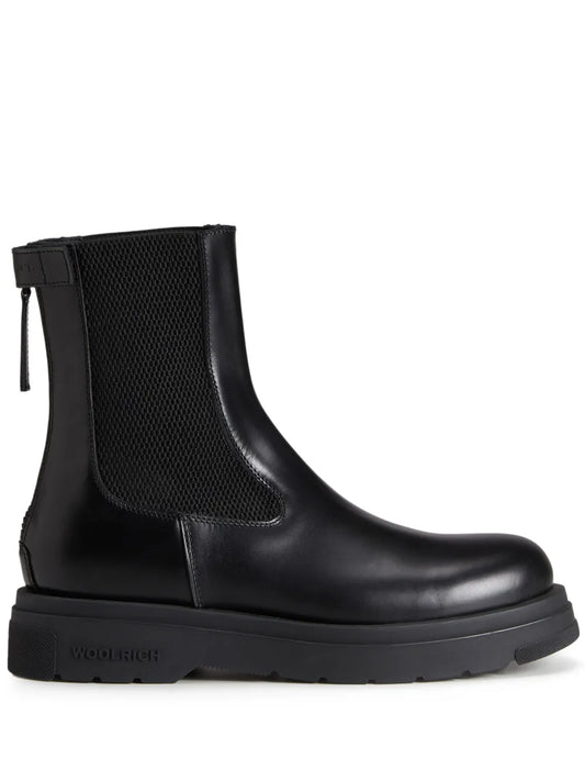 Woolrich logo-embossed leather chelsea boots