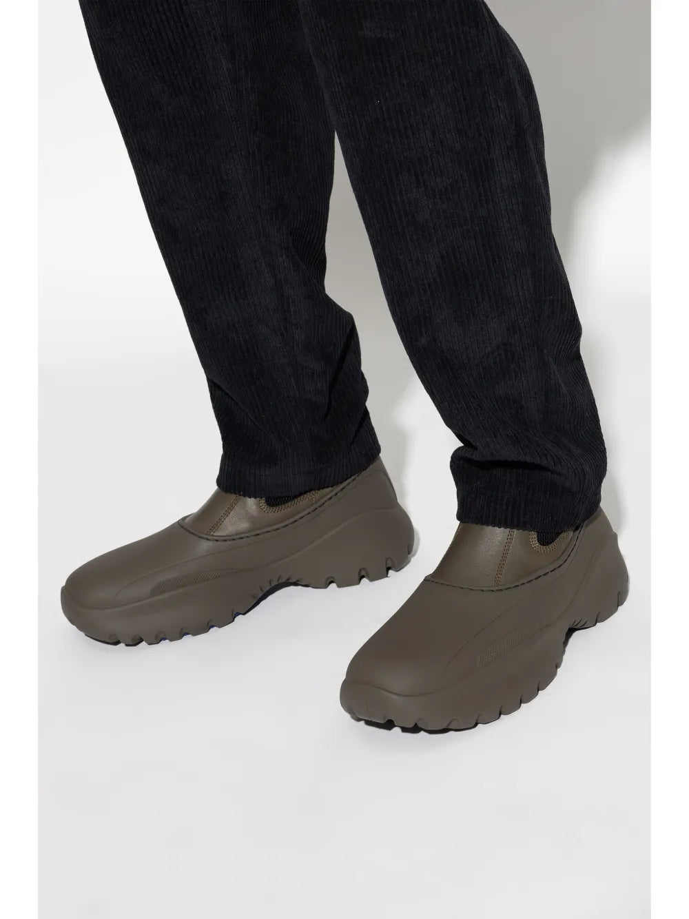 Burberry round-toe boots