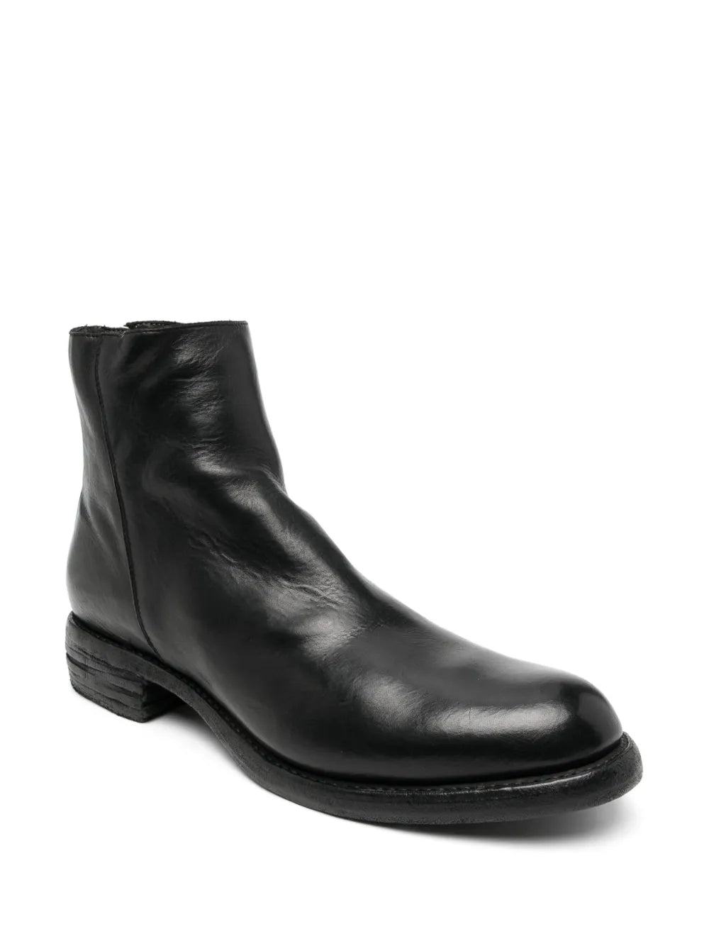 A Diciannoveventitre zip fastening boots
