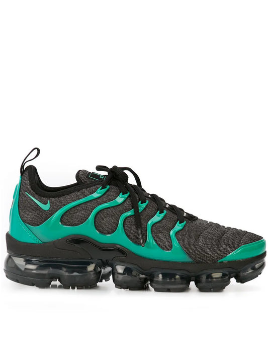 Nike Air Vapormax Plus sneakers