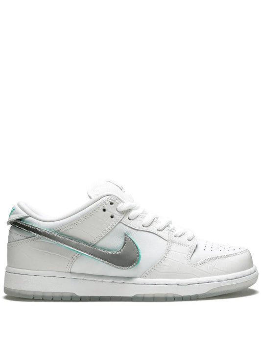 Nike x Diamond Supply Co. SB Dunk Low Pro OG QS "White" sneakers