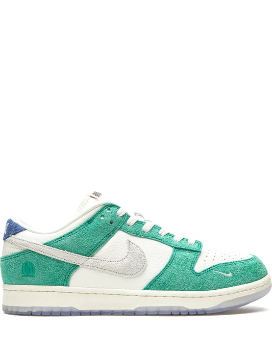 Nike x Kasina Dunk Low "Road Sign" sneakers