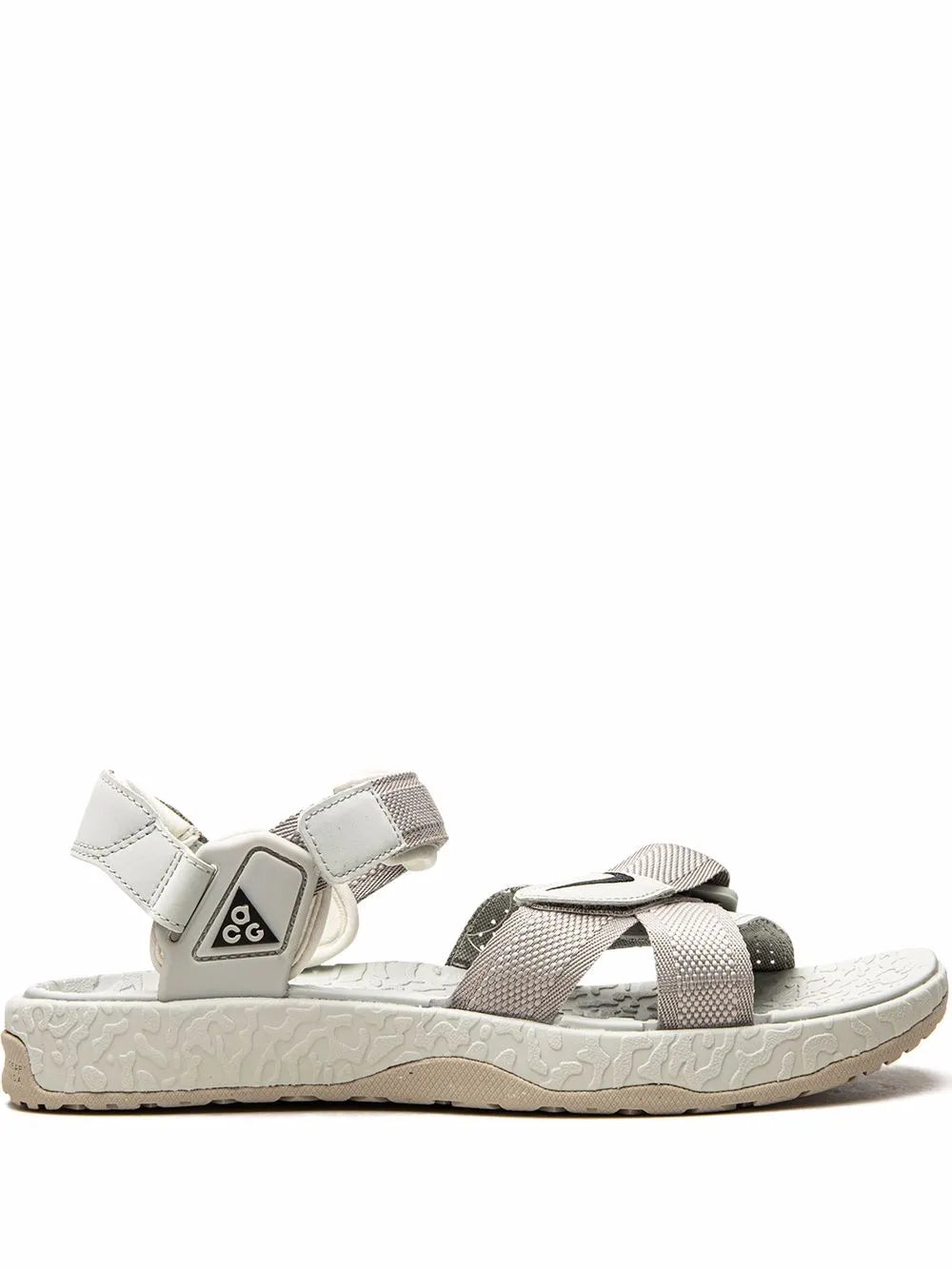 Nike ACG Air Deschutz "Cream" sandals
