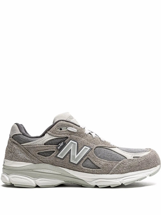 New Balance x Levi’s 990V3 sneakers