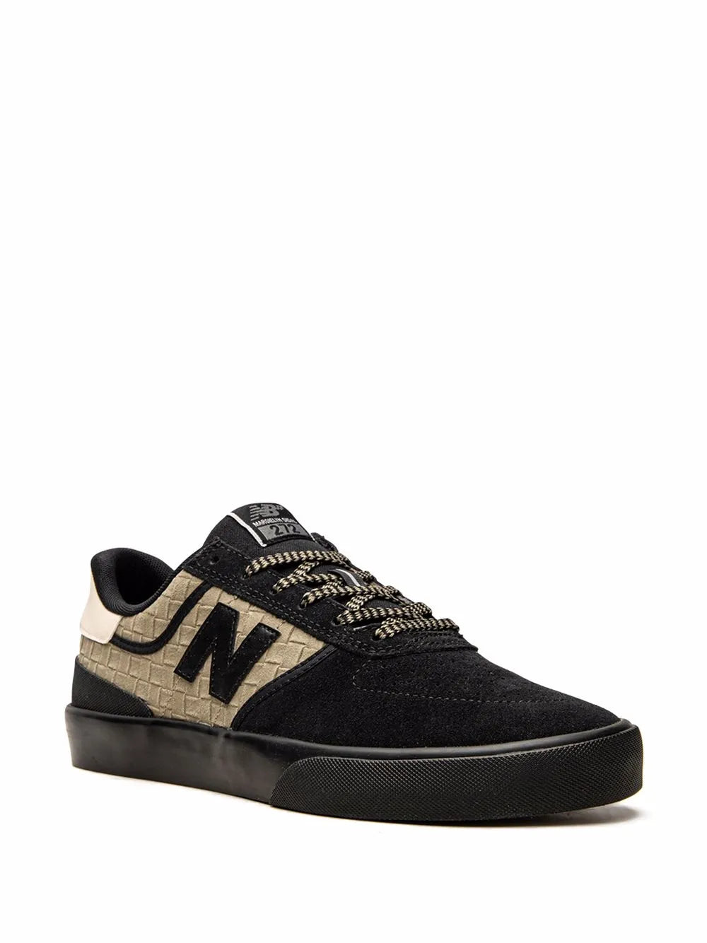 New Balance 272 low-top sneakers