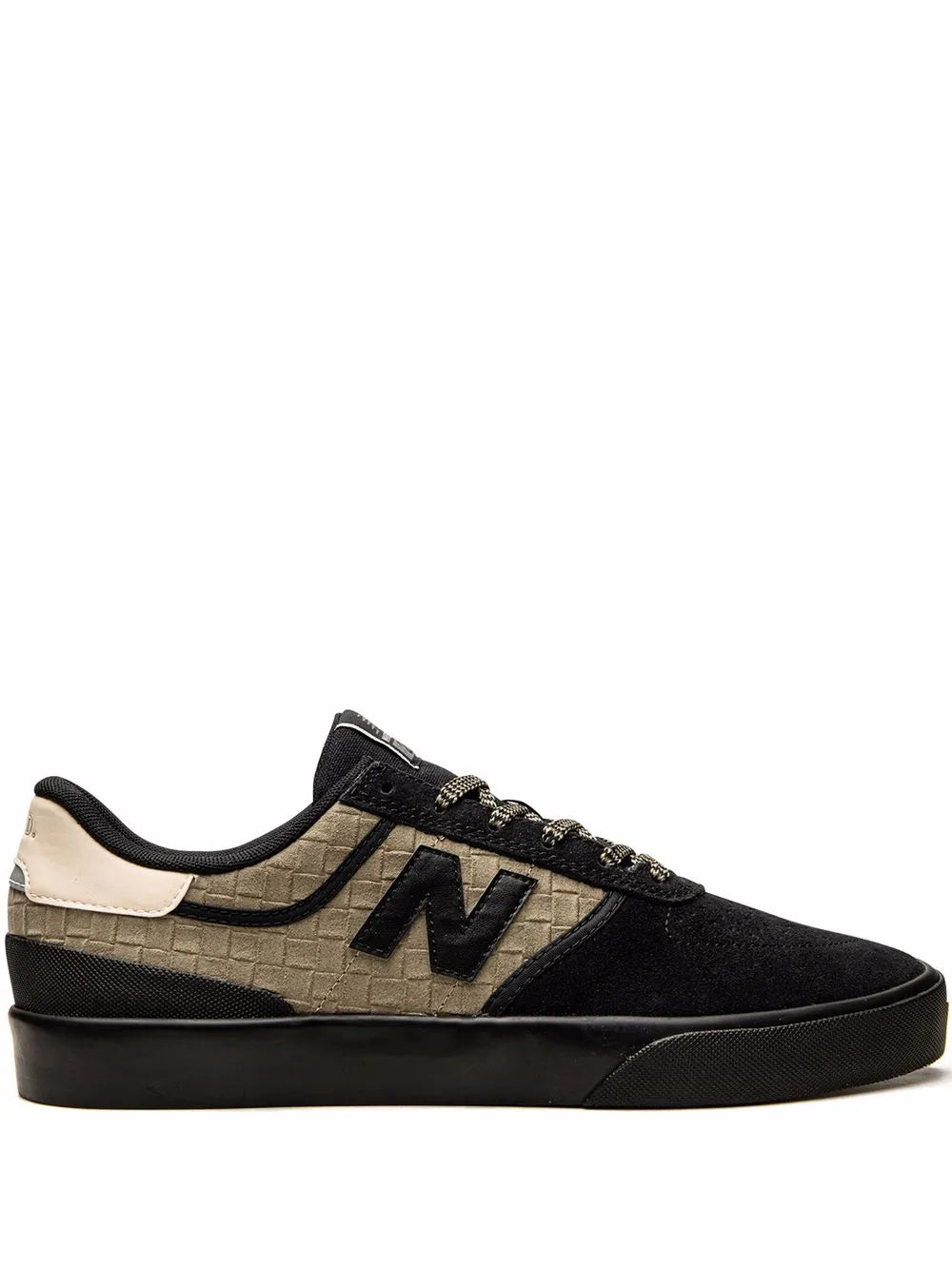 New Balance 272 low-top sneakers