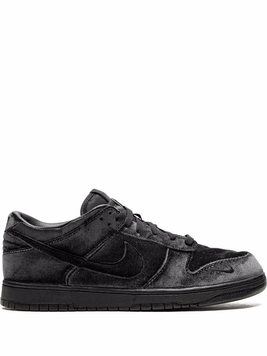 Nike x Dover Street Market Dunk Low "Triple Black Velvet" sneakers