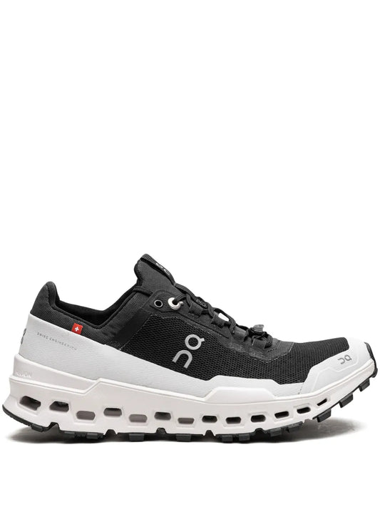 On Running Cloudultra sneakers