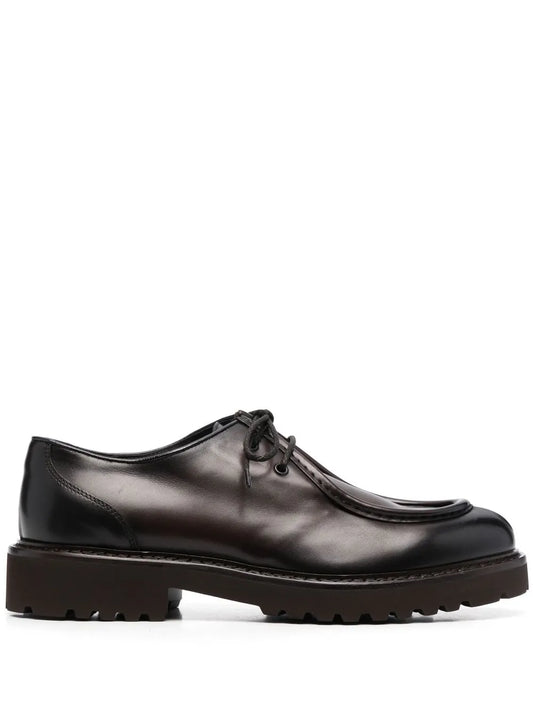 Doucal's leather boat shoes