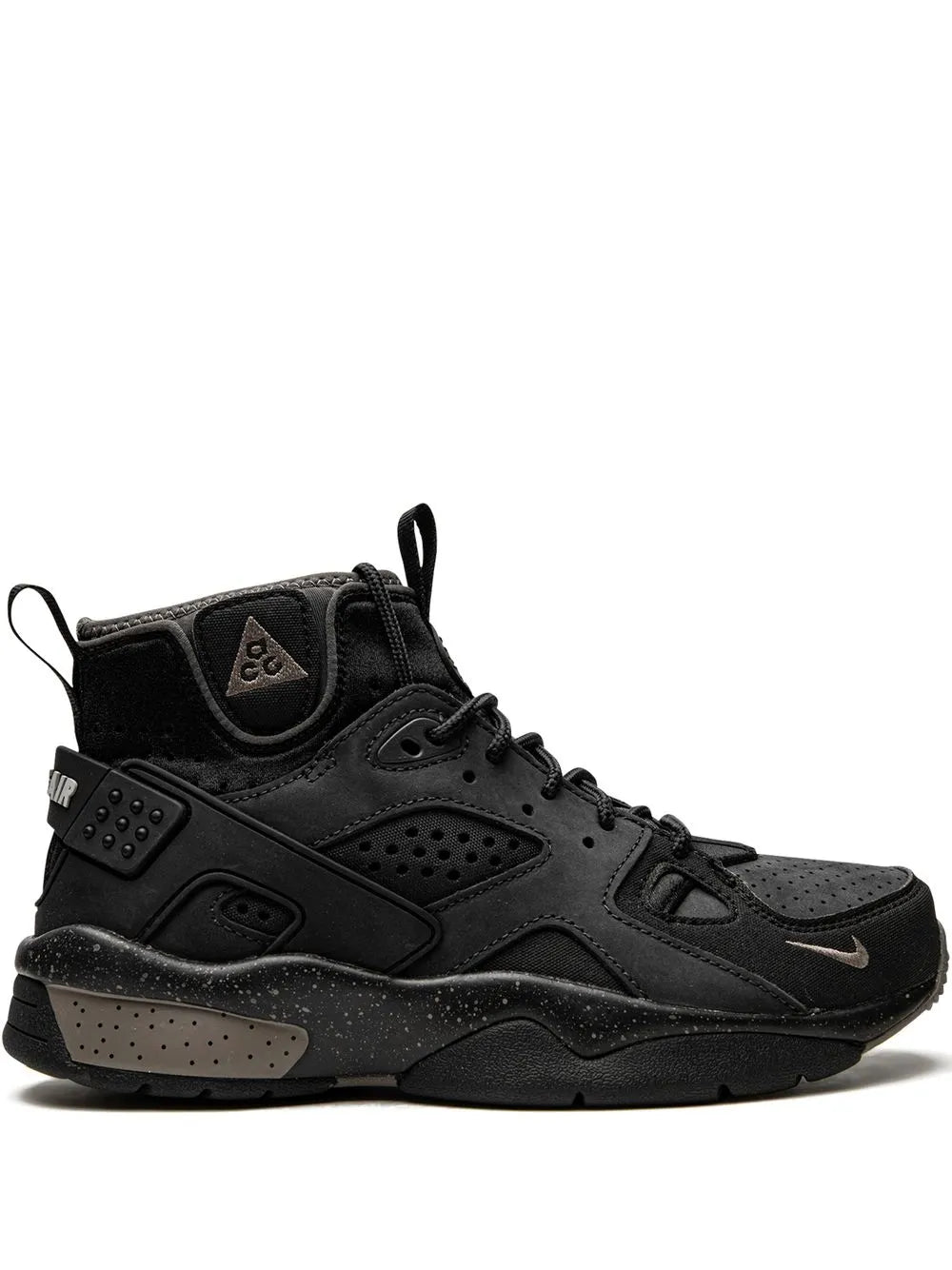 Nike ACG Air Mowabb OG "Off-Noir/Olive" sneakers