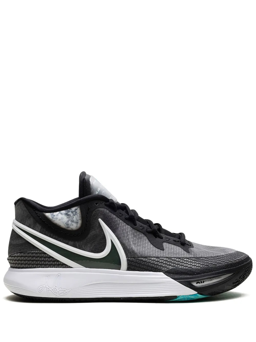Nike Kyrie 8 sneakers