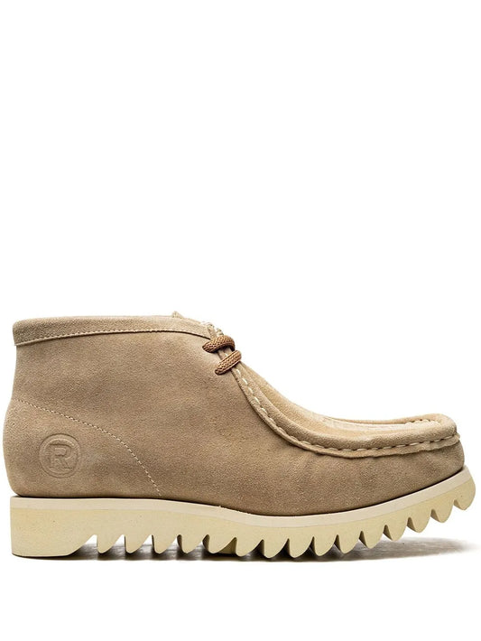 A BATHING APE® Manhunt M2 "Beige" suede boots