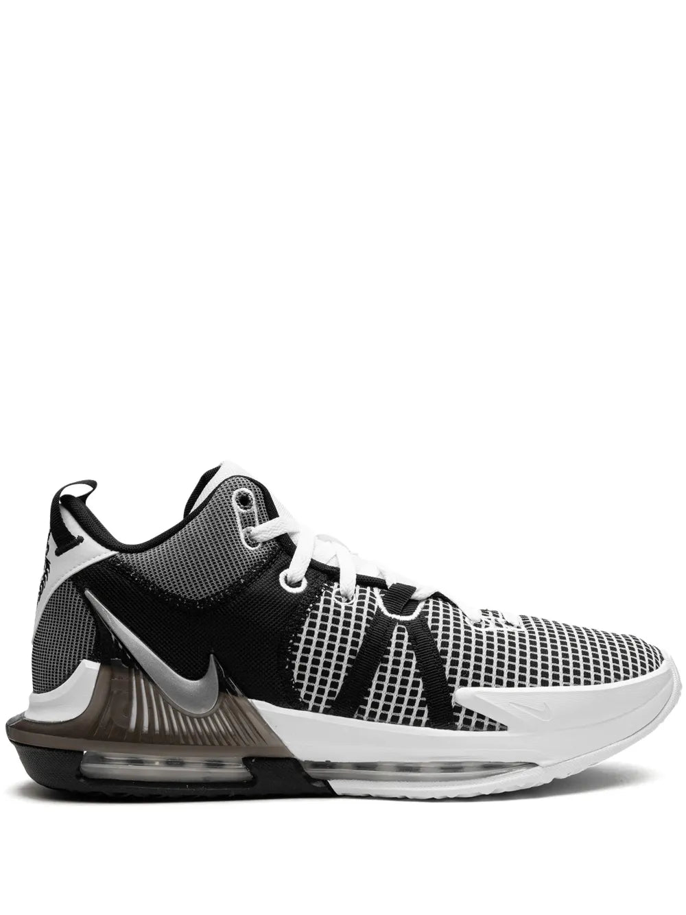 Nike LeBron Witness VII sneakers