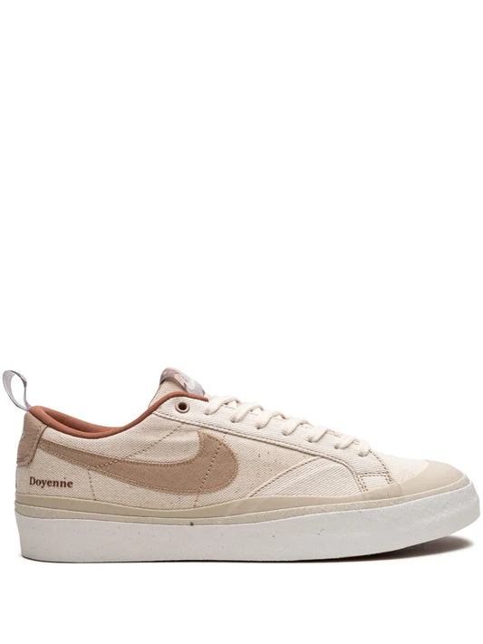 Nike x Doyenne Skateboards SB Blazer Low sneakers
