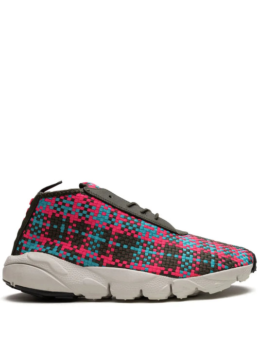 Nike Air Footscape Desert Chukka "Cargo Kahaki/Hyper Jade" sneakers