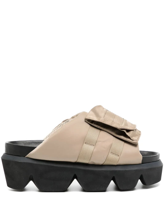 sacai pocket-strap chunky slides