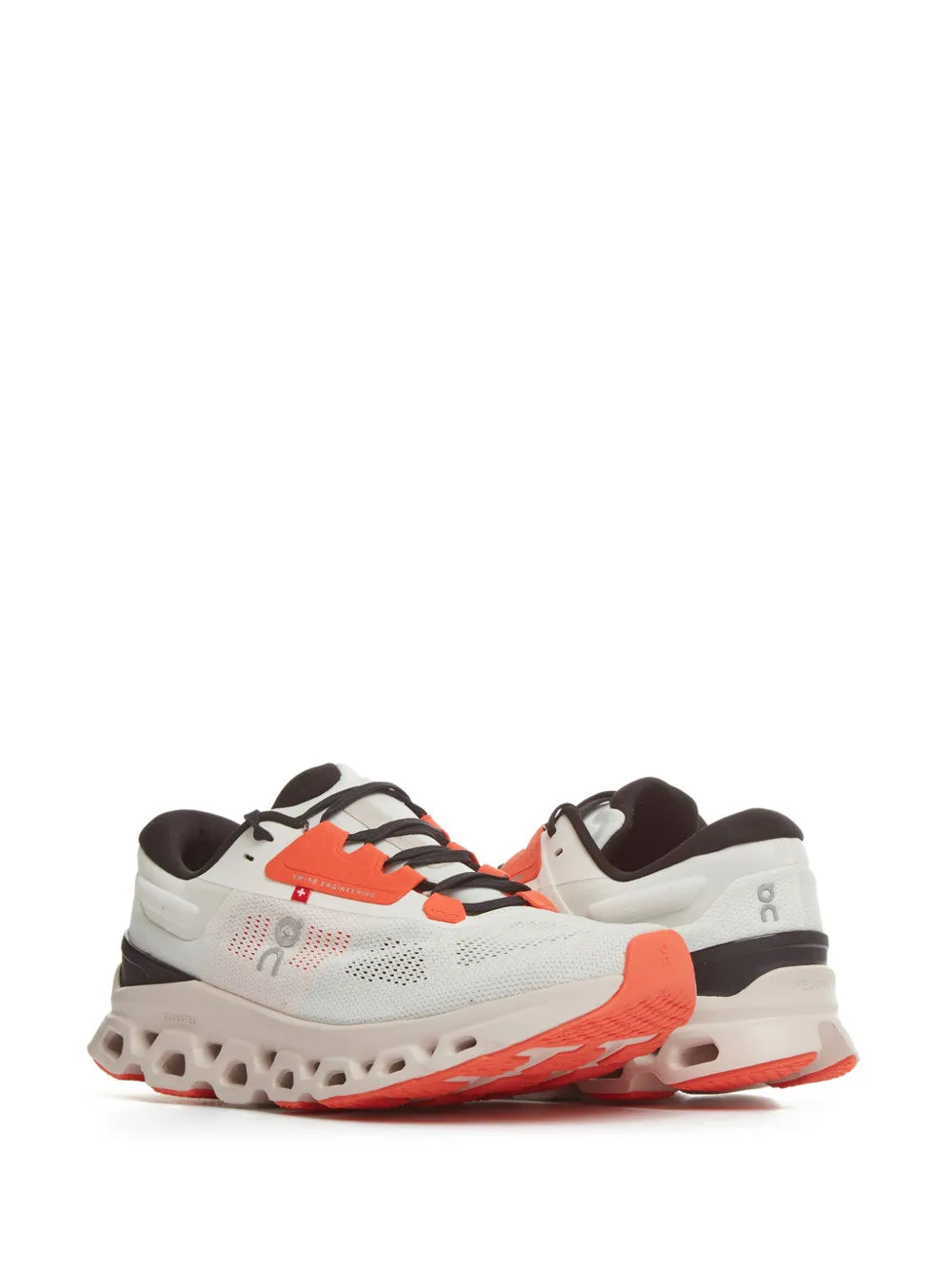 On Running Cloudstratus 3 sneakers