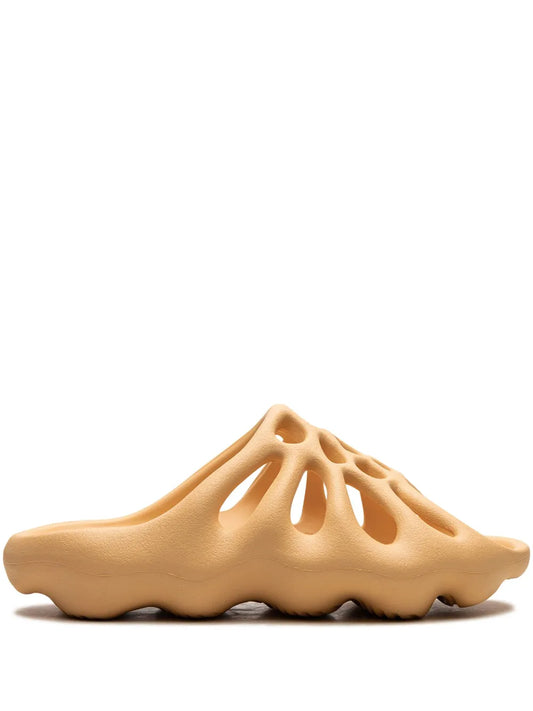 adidas Yeezy 450  "Cream" slides