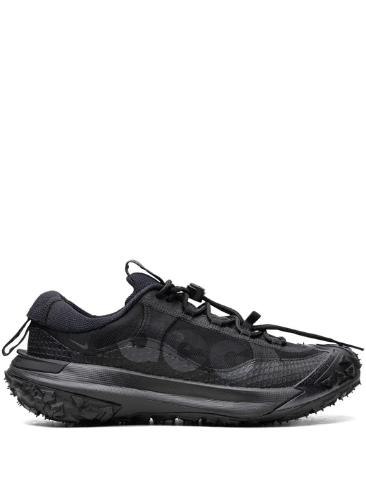Nike ACG Mountain Fly 2 Low "Triple Black" sneakers
