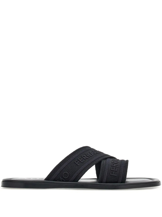Ferragamo logo-print slip-on style slides 