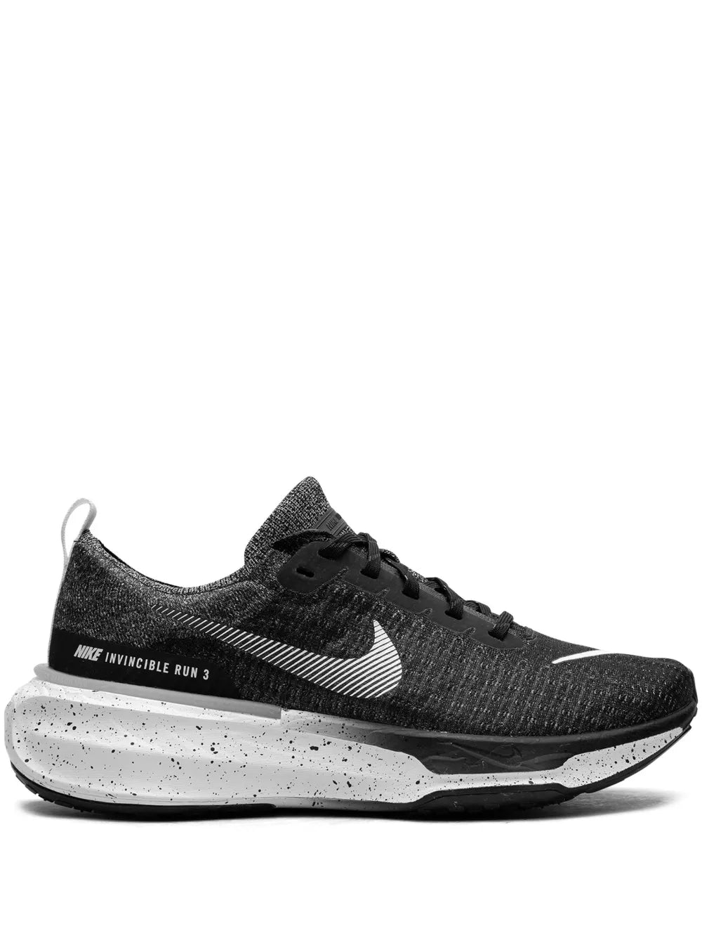 Nike ZoomX Invincible Run Flyknit 3 "Oreo" sneakers