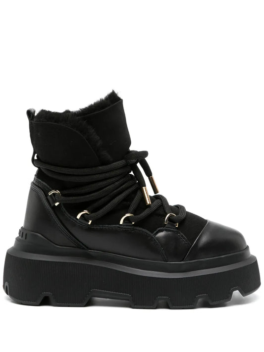 Inuikii Endurance Trekking lace-up boots