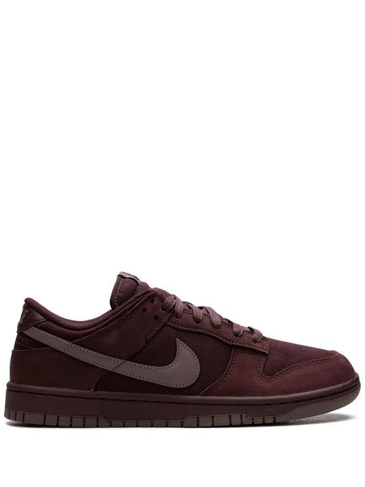Nike Dunk Low "Burgundy Crush" sneakers