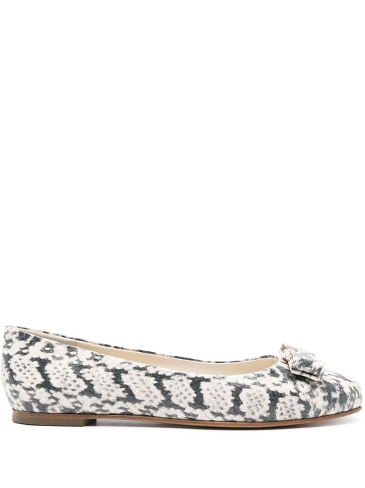 Ferragamo Vara bow-detail ballerina shoes