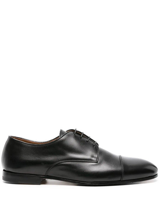 Doucal's lace-up patent leather derby shoes