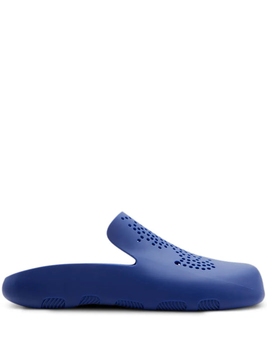 Burberry Stingray perforated slides