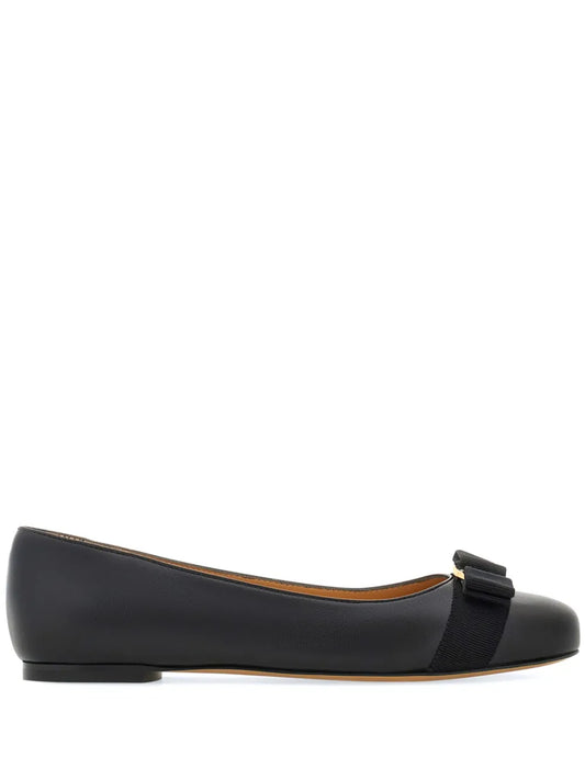 Ferragamo Varina leather ballerina shoes
