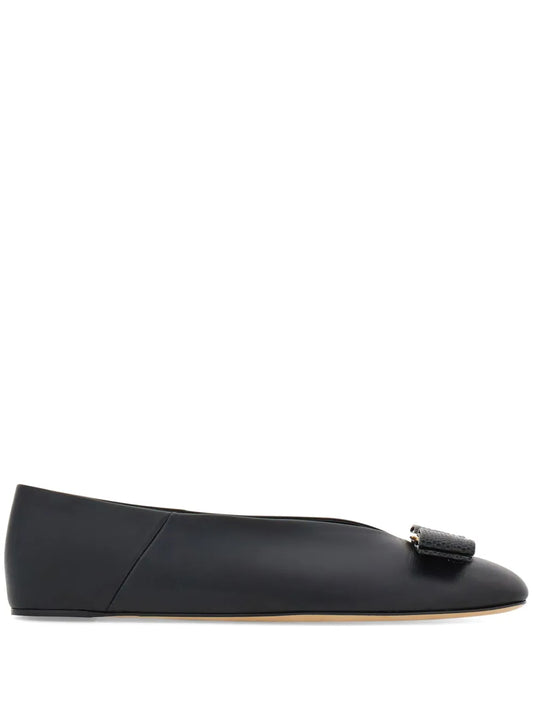 Ferragamo Vara leather ballerina shoes