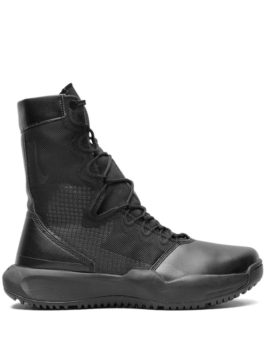 Nike SFB B1 tactical boots