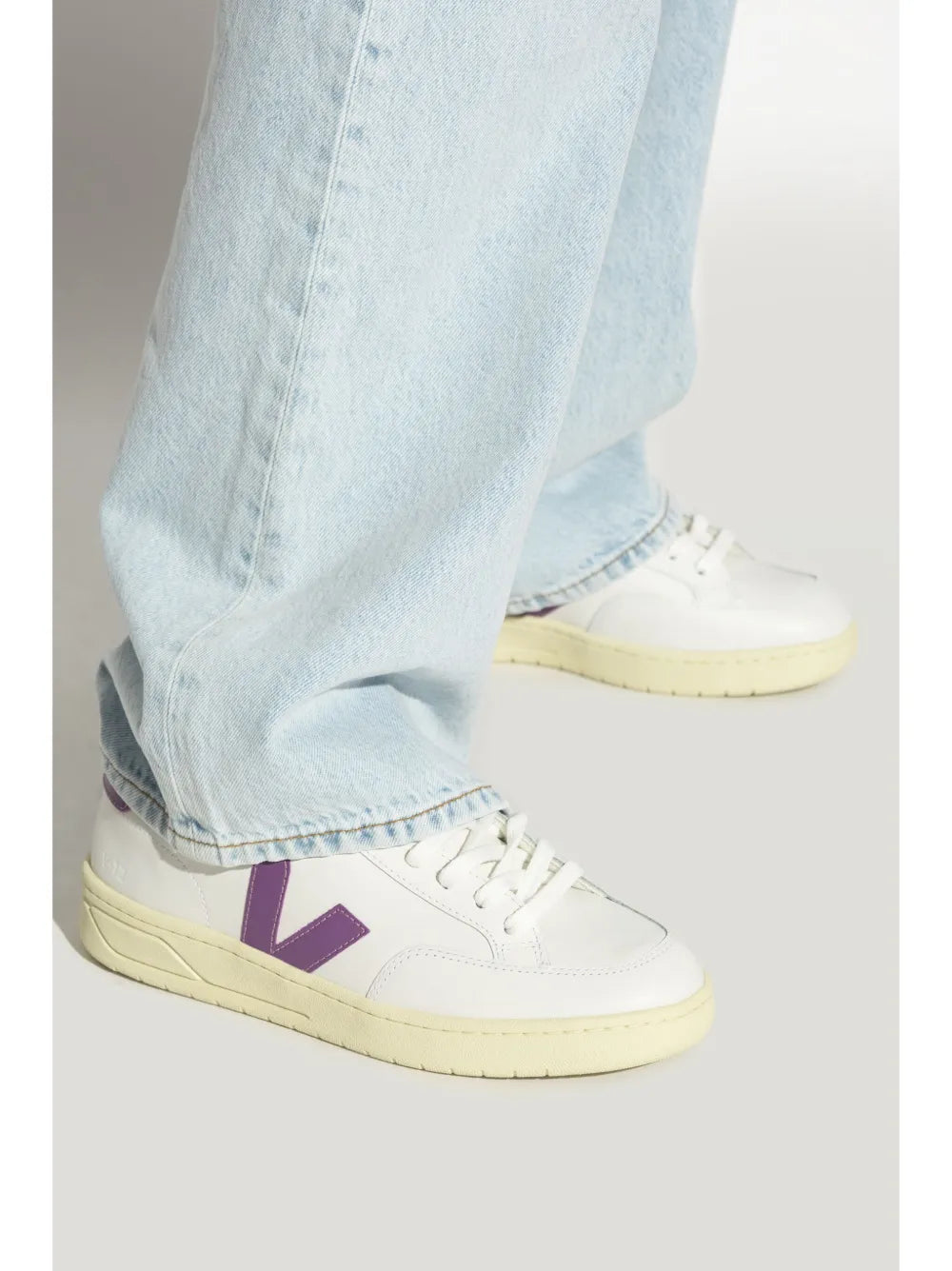 VEJA V12 low-top sneakers