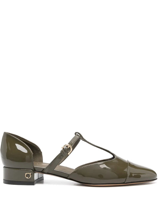 Ferragamo leather ballerina shoes