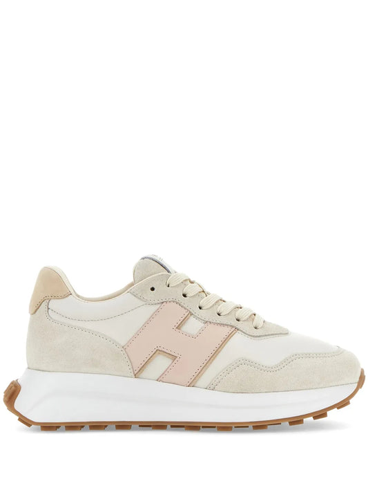 Hogan logo-patch sneakers