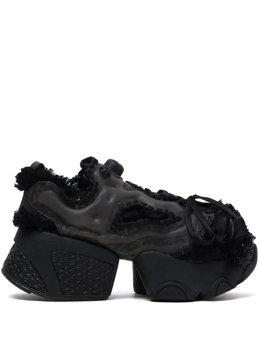 Noir Kei Ninomiya logo sneakers