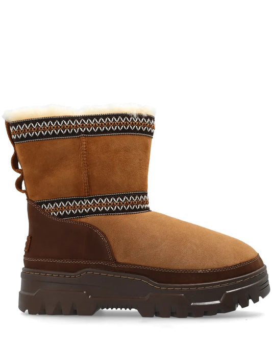 UGG Mini TrailGazer boots