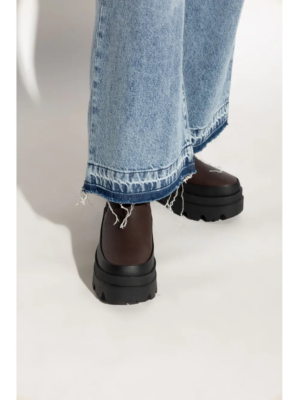 UGG 50mm Brisbane ankle boots