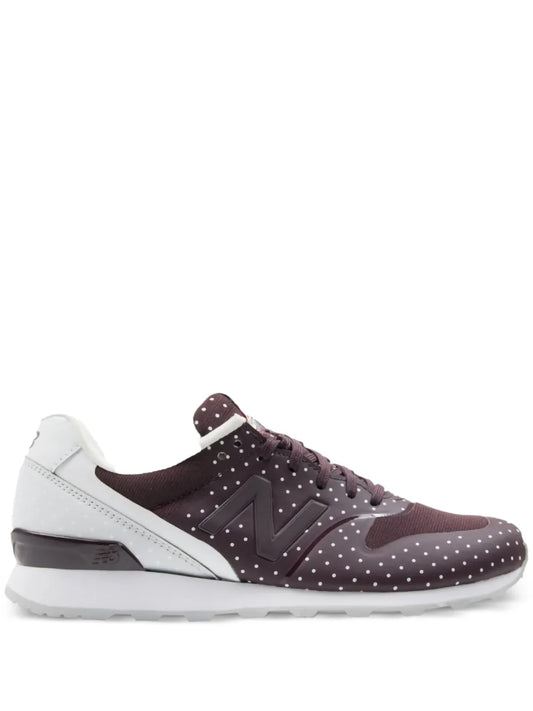 New Balance 996 sneakers