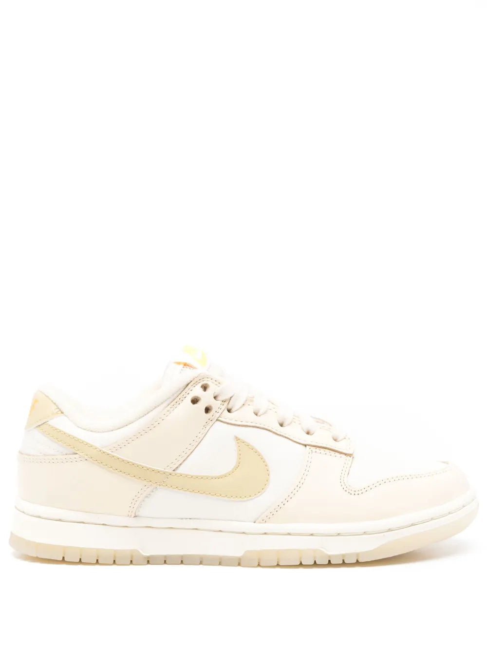 Nike Dunk Low sneakers
