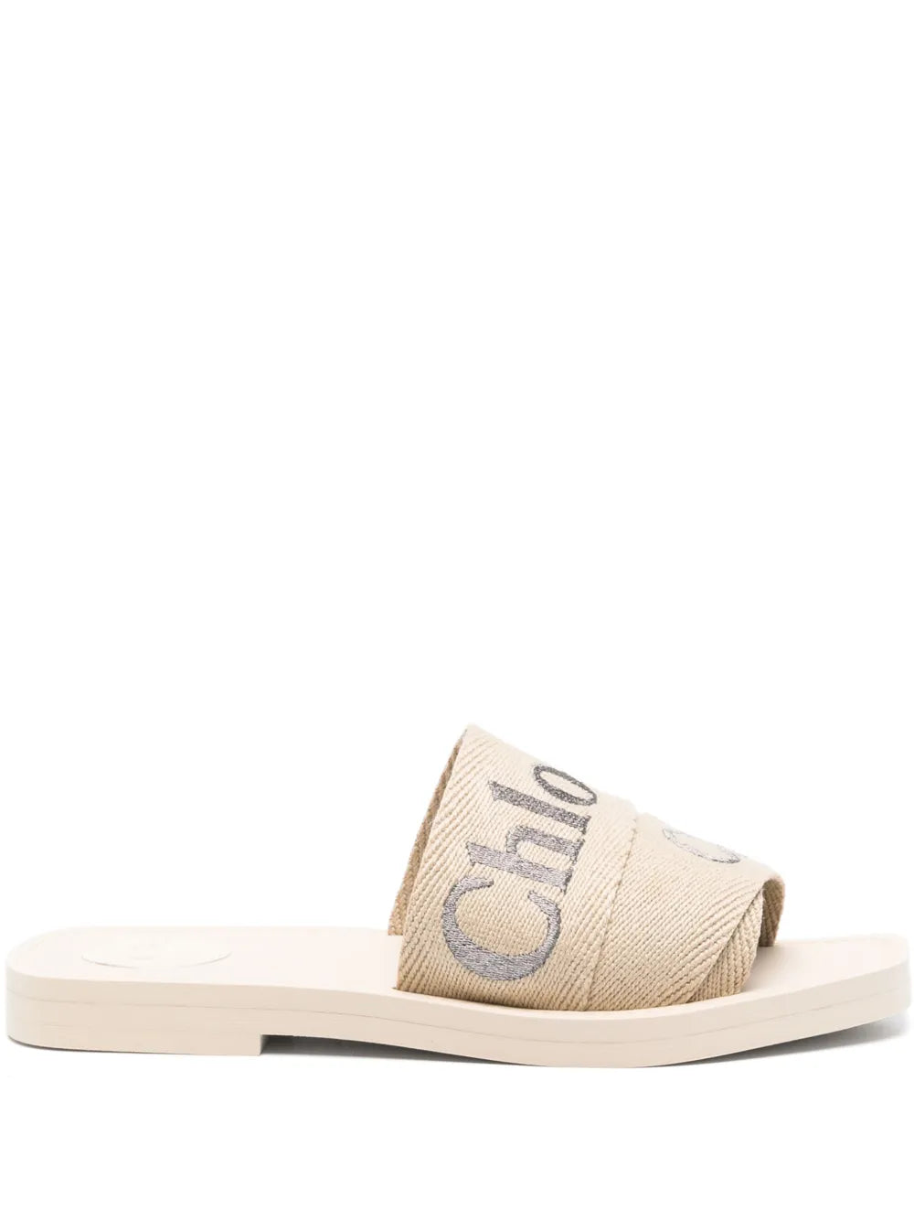 Chloé Woody slides
